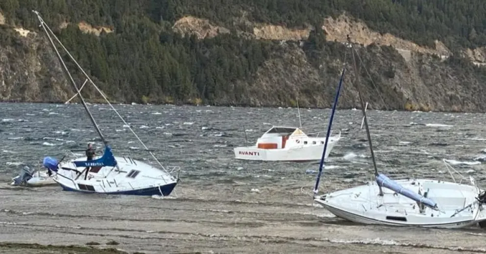 En San Martín se volaron hasta los veleros por las ráfagas de viento