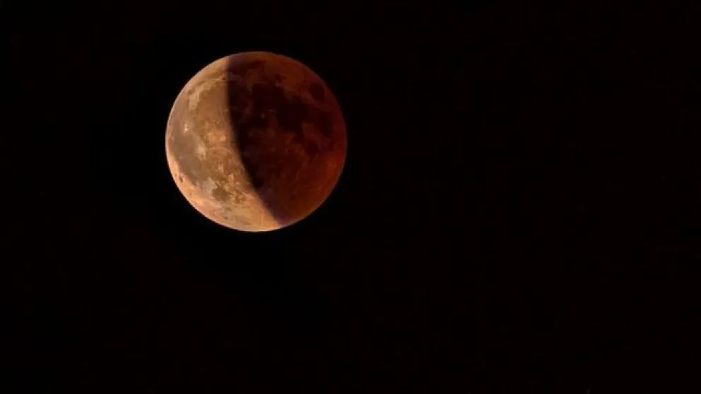 Cómo afectará el eclipse lunar de mayo a cada signo del zodiaco