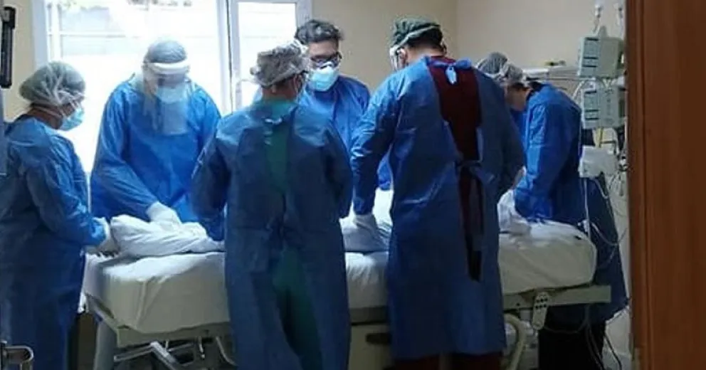 “Ya no me banco más la despedida telefónica antes de intubar al paciente”