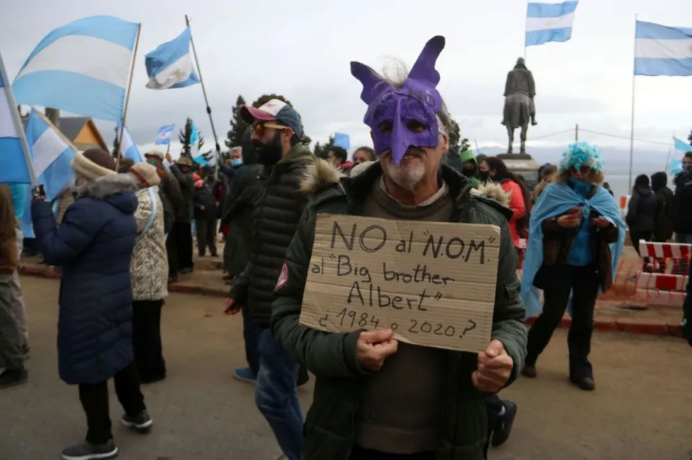 Apuntan contra un "Gran Hermano" nacional 