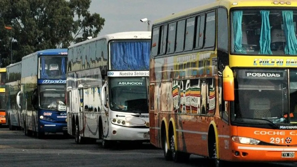 Desde este jueves habrá paro de transporte de corta y media distancia por 48 hs