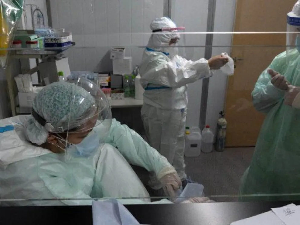 La curva no baja: 560 muertes y 39.207 casos de coronavirus en el país