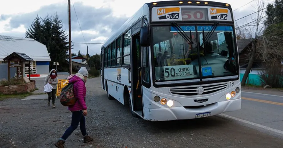 Después de dos días de paro Bariloche volvió a tener colectivos  