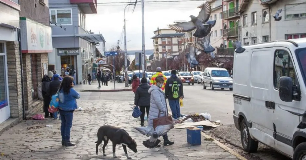 El intendente dijo que, desde el lunes, Bariloche vuelve a las restricciones previas al DNU de Nación