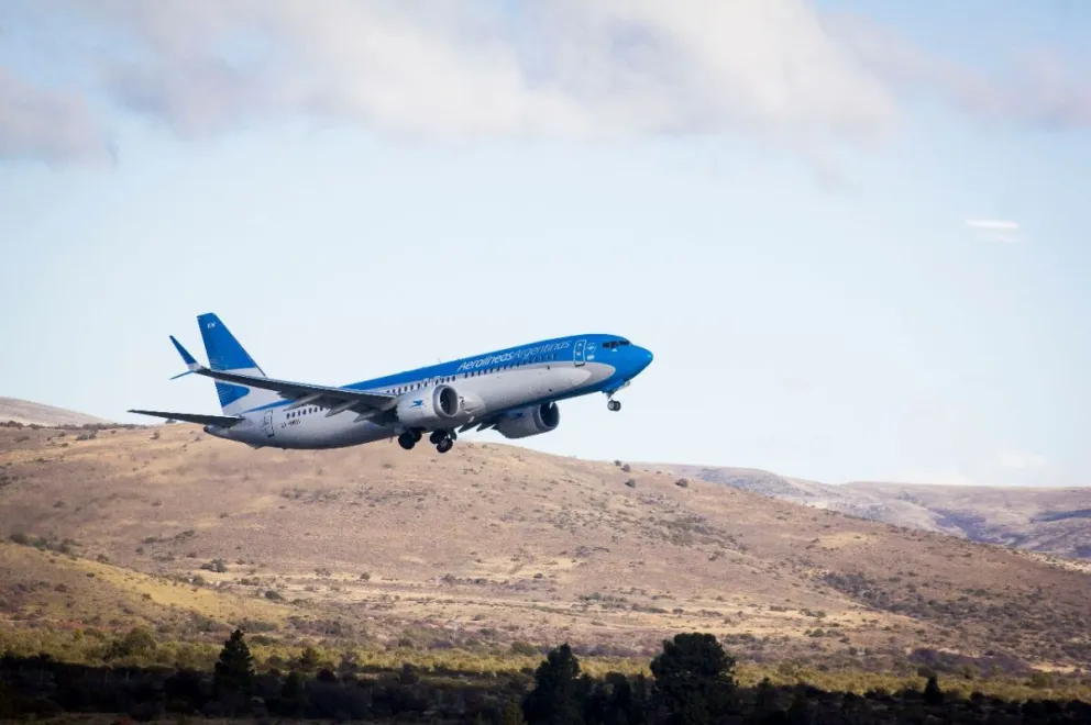Las aerolíneas suman más frecuencias y destinos en agosto