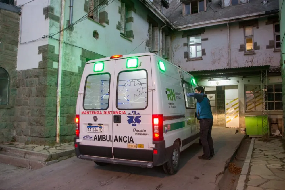 Una nena fue atropellada por su padre y tuvo que ser trasladada en ambulancia