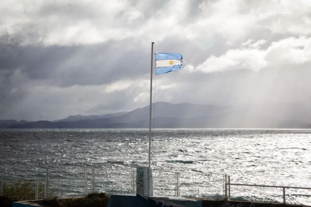 Alertan por fuertes vientos este viernes y sábado