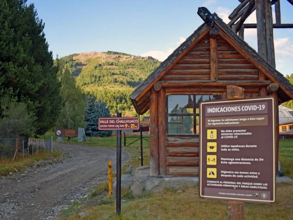 Infraccionaron a deportistas y aficionados por no respetar restricciones