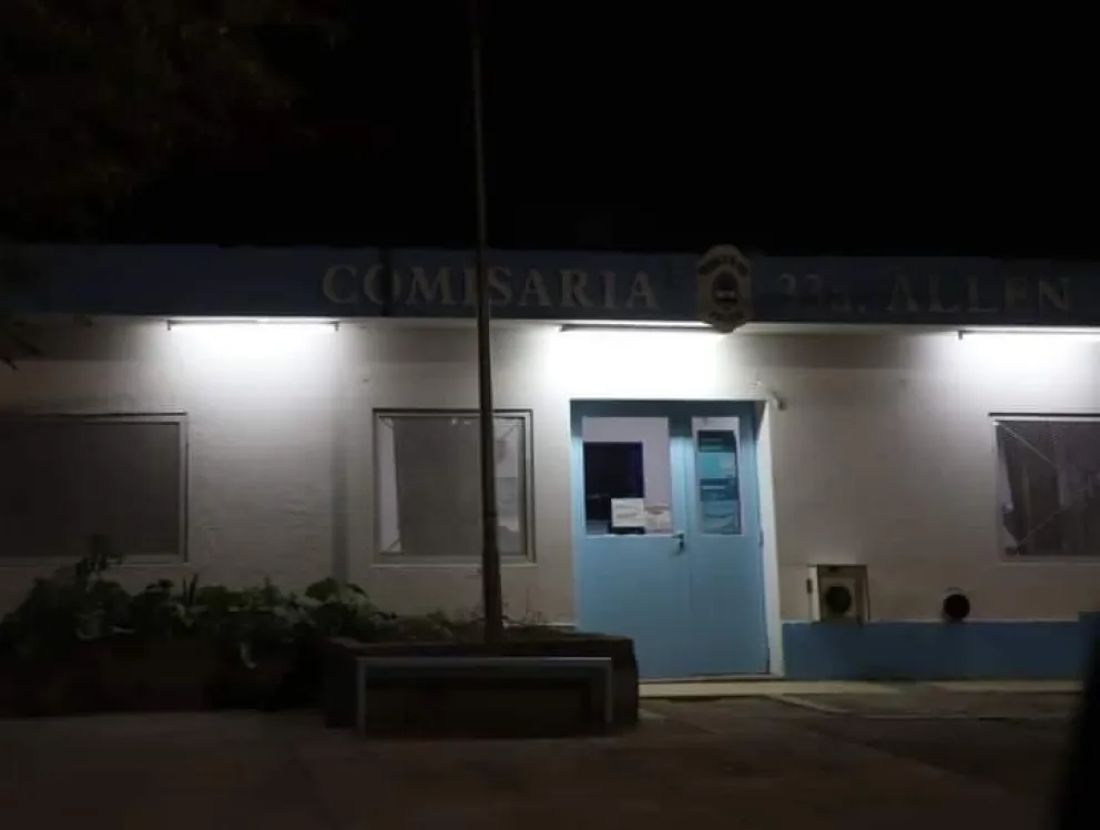 En su salida transitoria se arrancó la tobillera y fue a apuñalar a su ex mujer