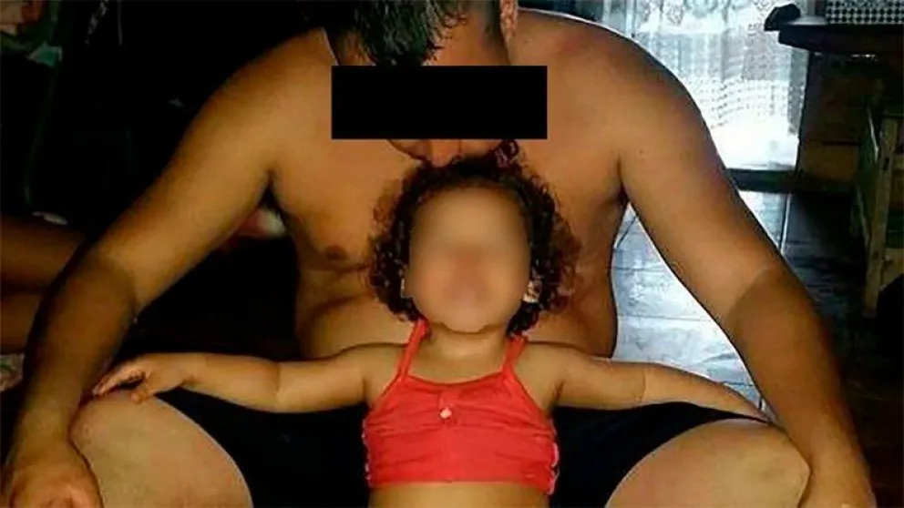 El desgarrador relato de la policía que vio cómo su pareja mataba a su hija 