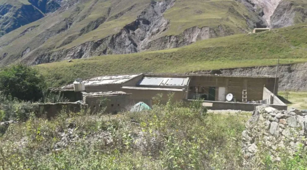 Maestra rural iba a vacunarse contra el COVID-19 y cayó por un precipicio