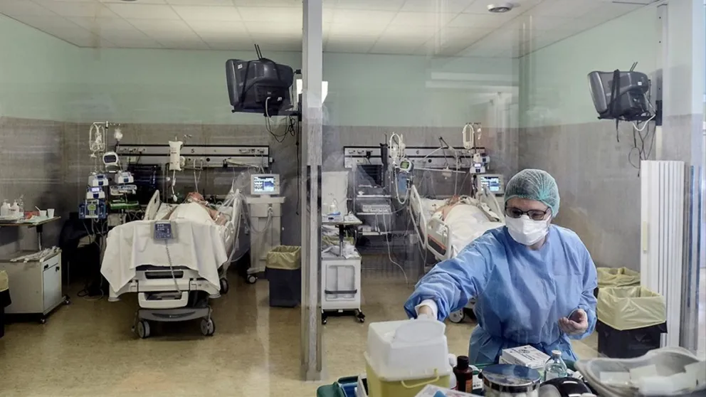 Registran una baja en la ocupación de camas de terapia intensiva en el país