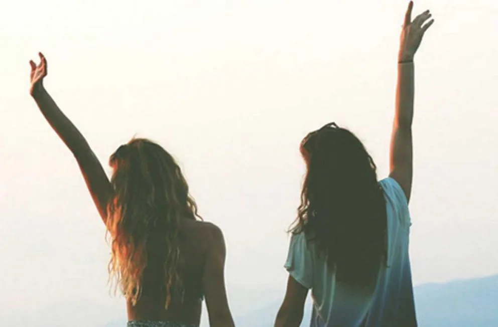 Los 3 signos del zodiaco que conocerán nuevas personas este mes