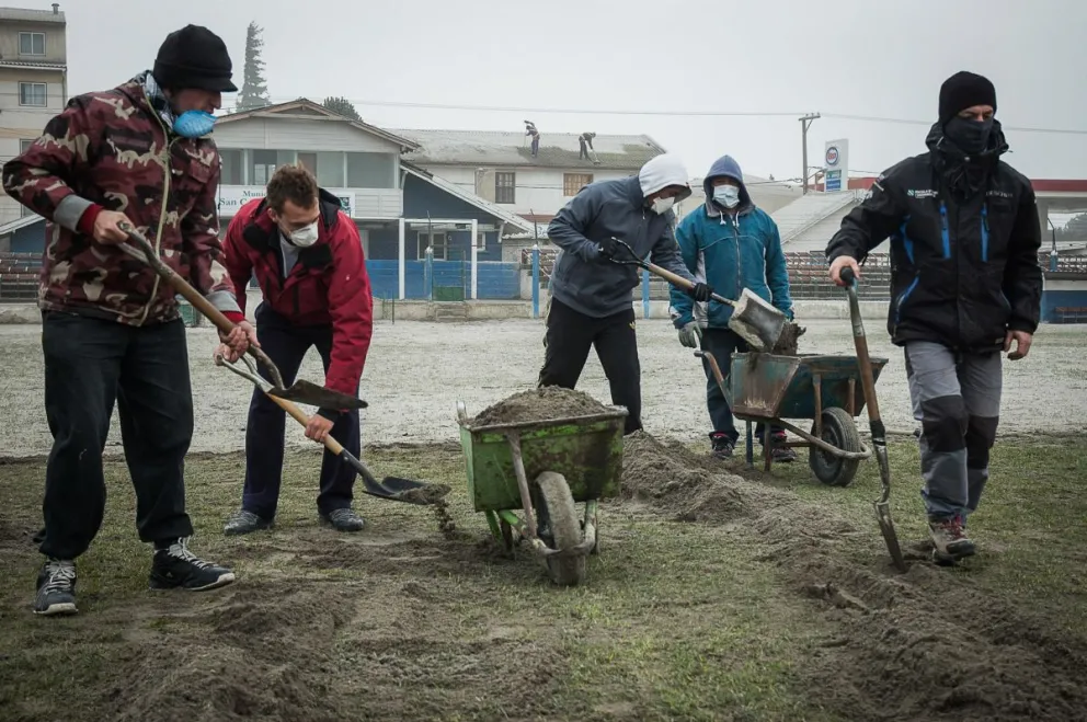 Se cumplió una década desde aquel día en que la tarde se volvió noche: la erupción del Caulle-Puyehue