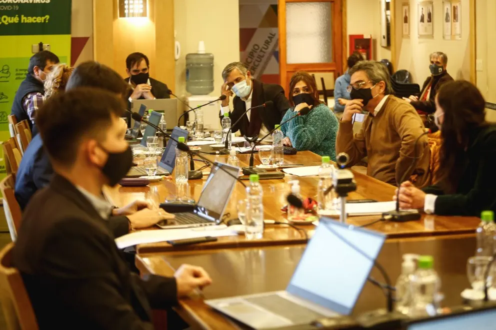 Con acusaciones cruzadas, se eligió a la nueva defensora del Pueblo