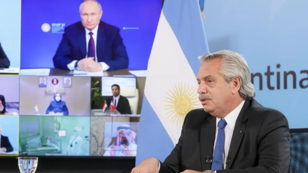 Fernández y Putin anunciaron la producción de la vacuna Sputnik V en Argentina