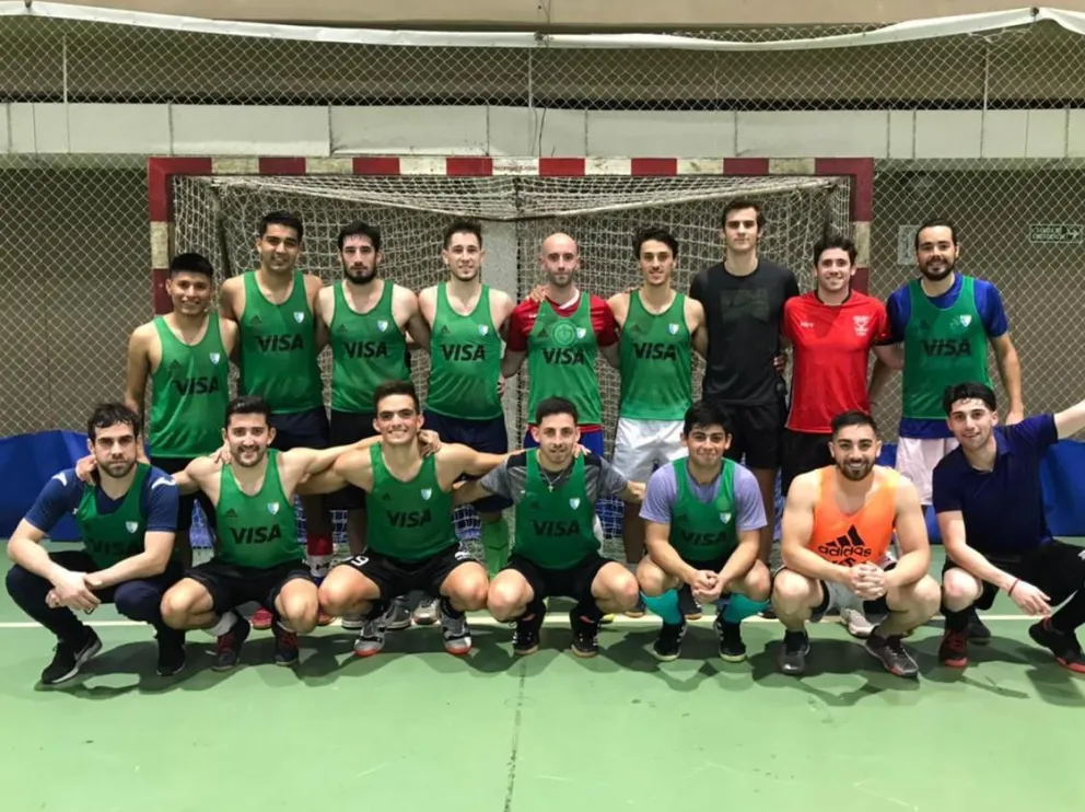 Orgullo local: dos barilochenses fueron convocados a la selección de hockey indoor y disputarán el Panamericano