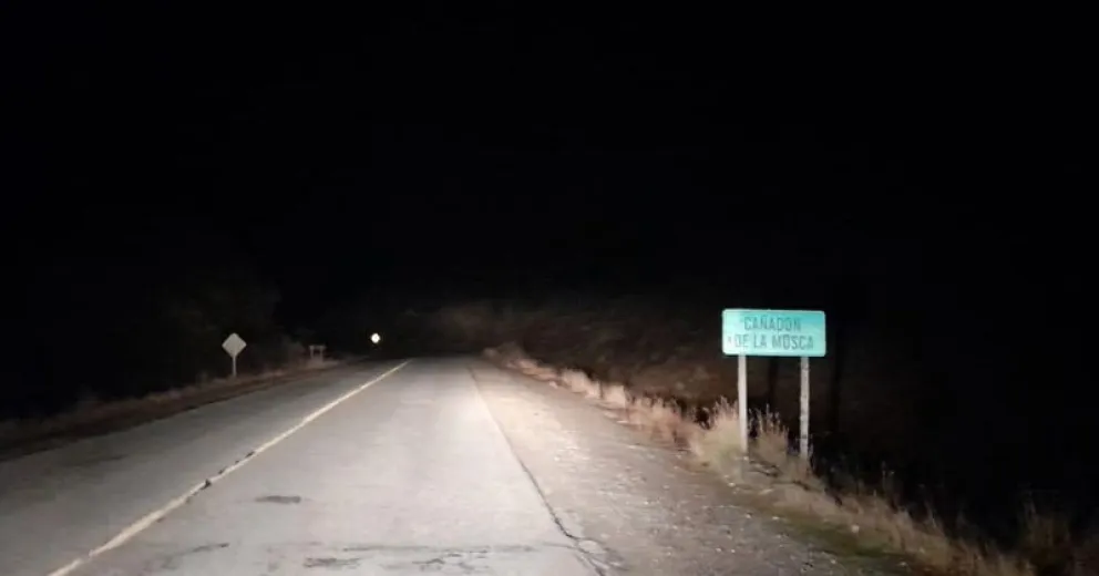 Piden prudencia para circular entre Bariloche y El Bolsón por formación de hielo  