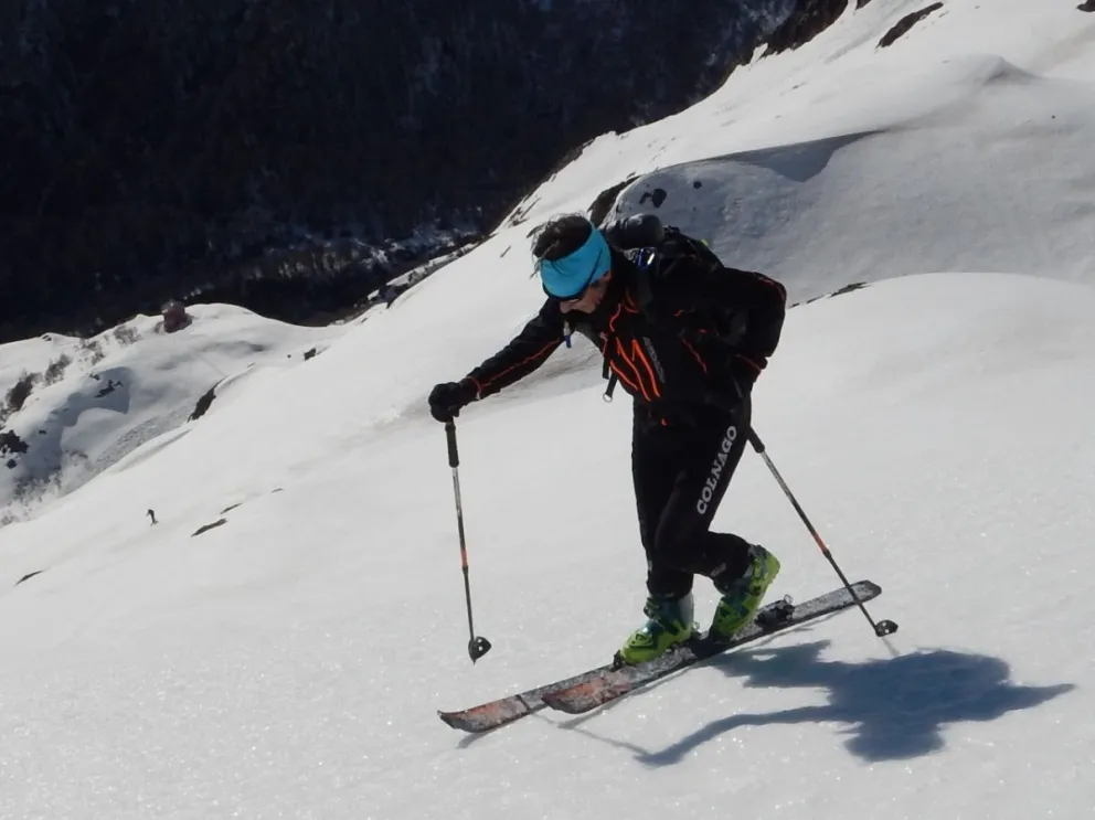 El esquí de travesía, otra forma de conocer y disfrutar la montaña
