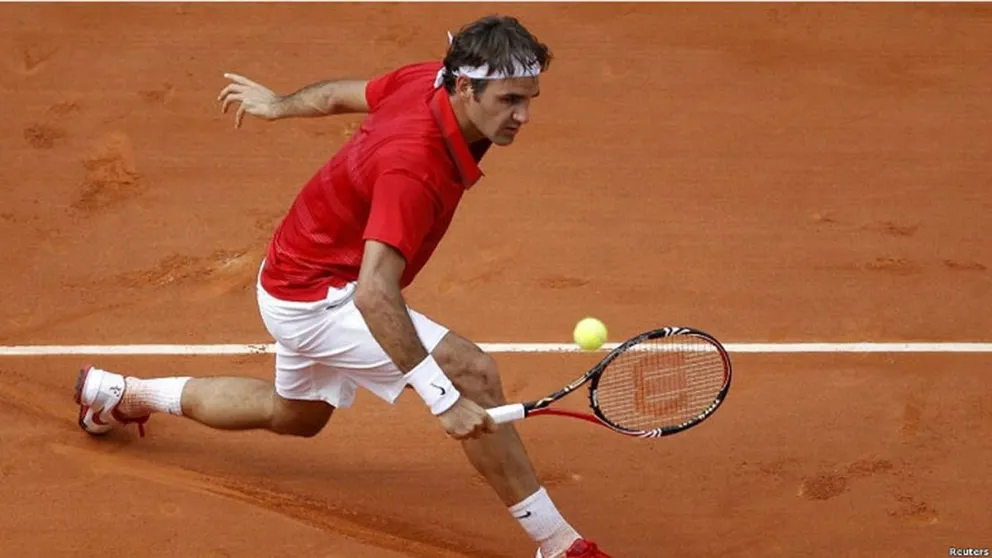 Roland Garros: Roger Federer se bajó de los octavos de final