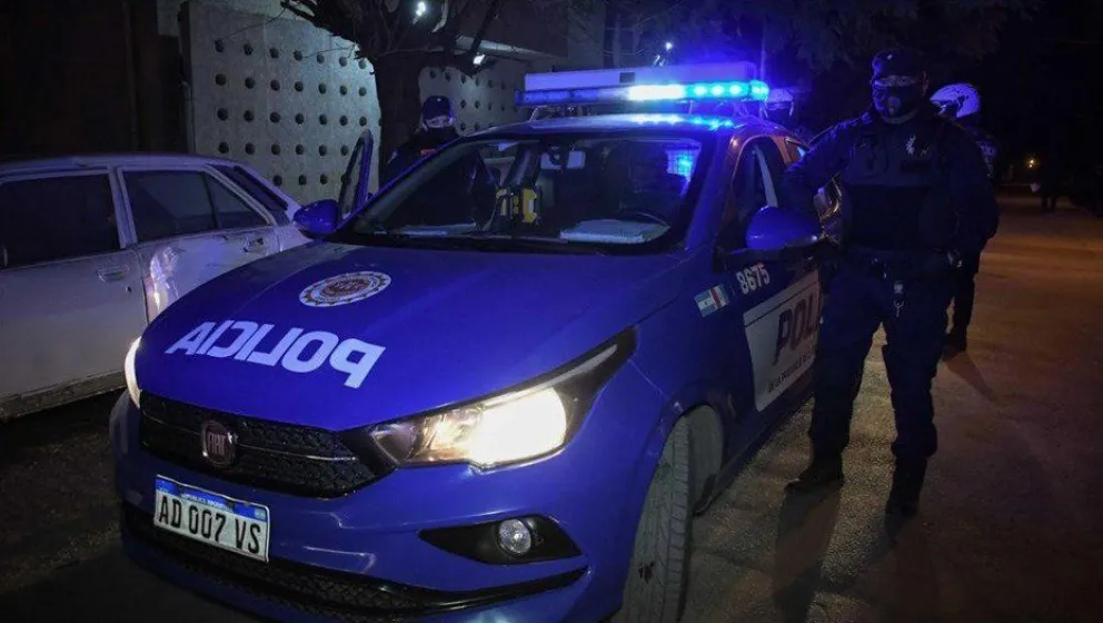 Horror: Su papá abusaba de ella, pidió ayuda a un policía y también la violó