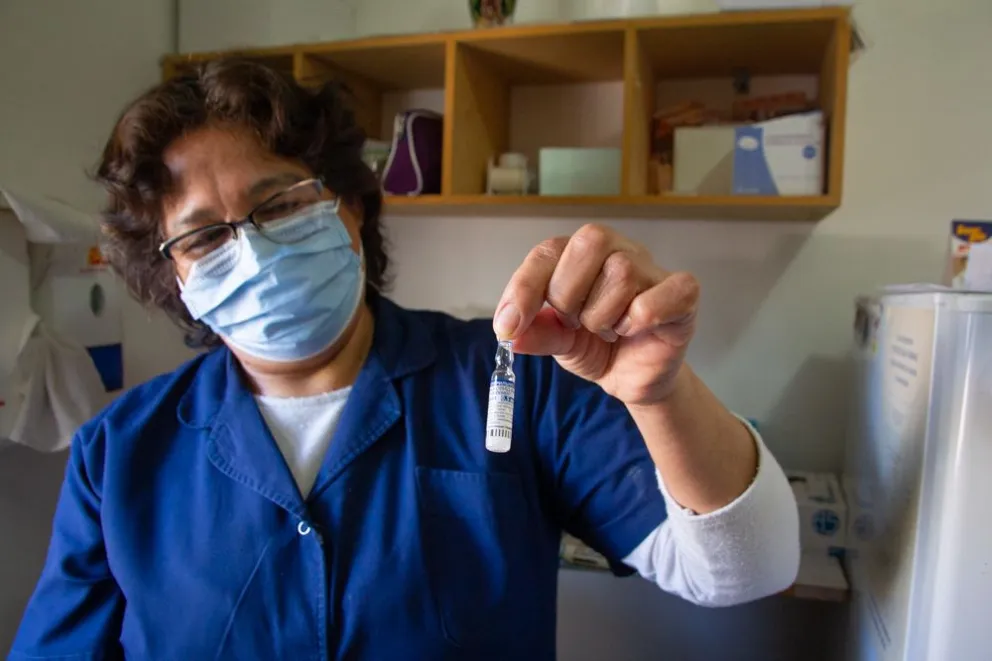 Cómo es la vacunación en parajes rurales 