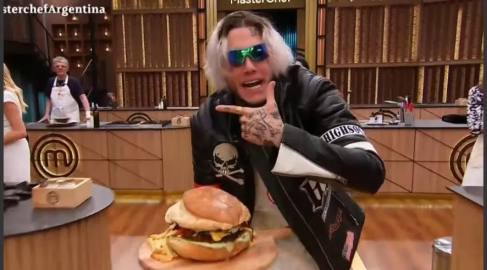 Polémica por el exorbitante precio de las hamburguesas que venderá Alex Caniggia