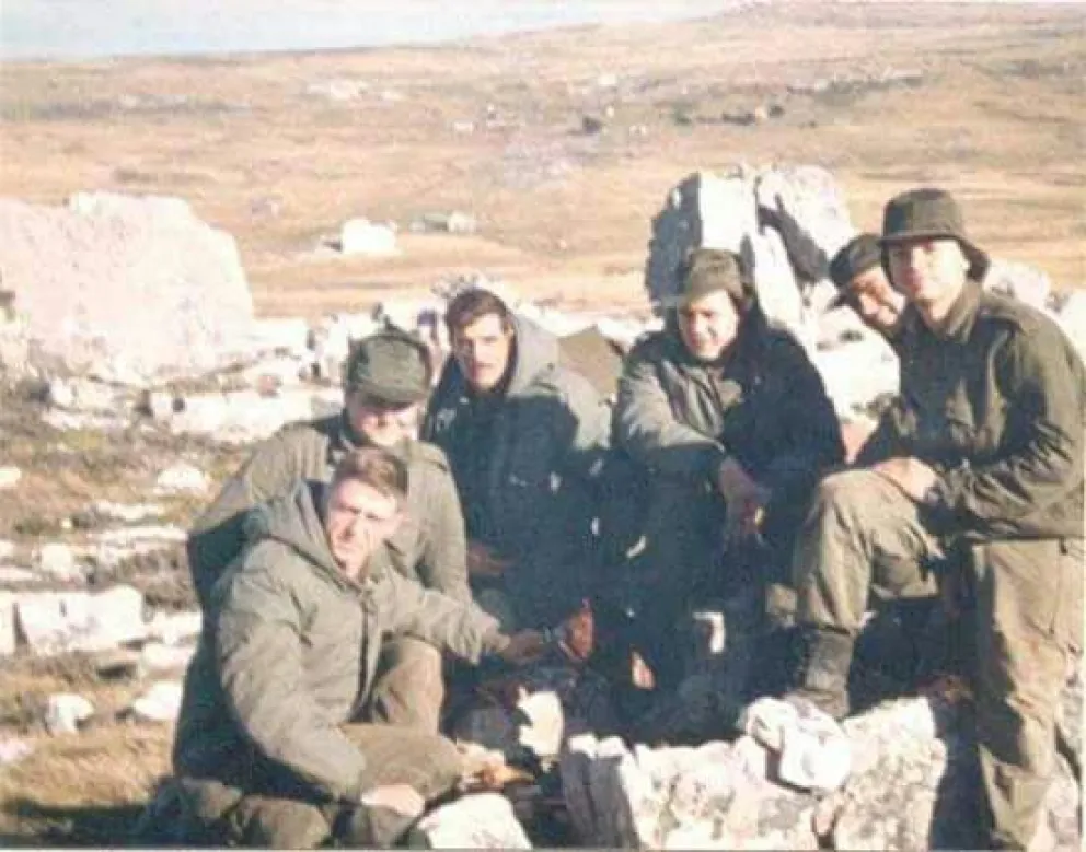 “Tristeza, por el horror de la guerra; alegría, por estar vivo”