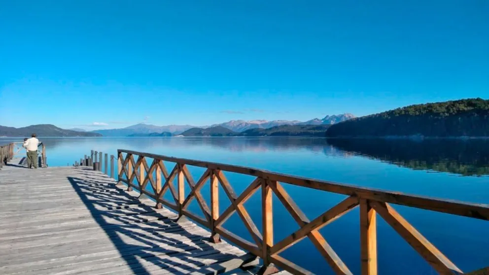 Nueva concesión para servicios turísticos en Puerto Radal  y Piedras Blancas en Isla Victoria