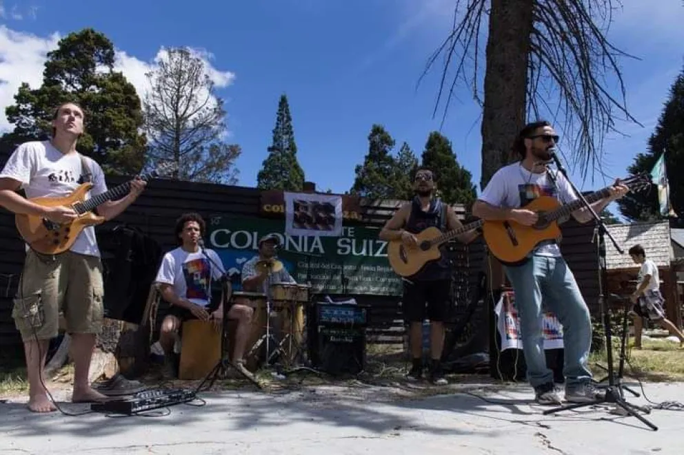 Ojos de América da pelea