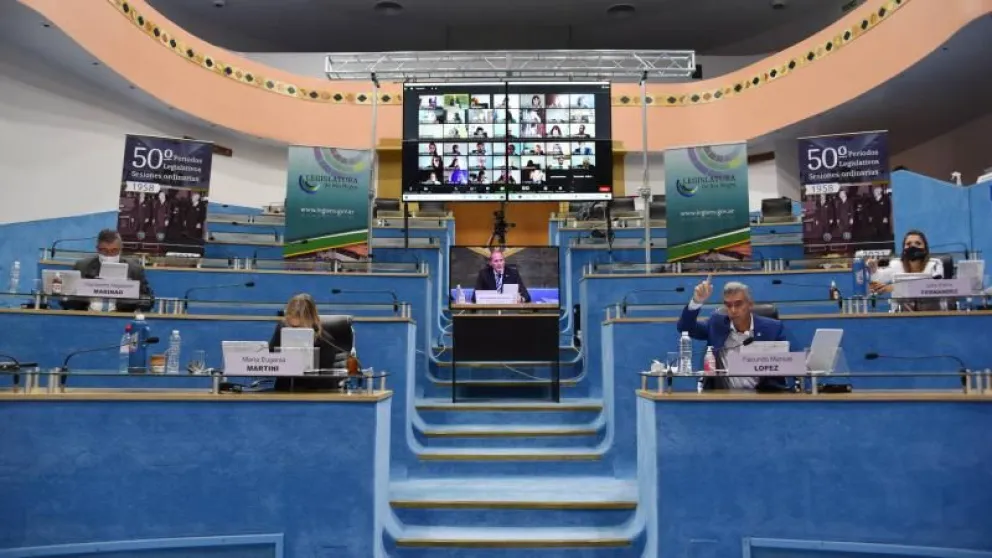 Sesiona la Legislatura de Río Negro de manera semipresencial