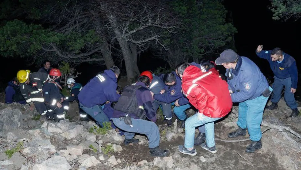 Un joven se cayó de un mirador y falleció