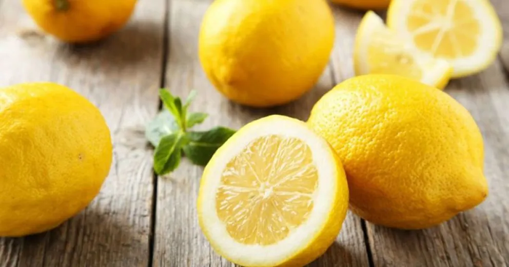 Sencillos y efectivos trucos para el hogar con jugo de limón