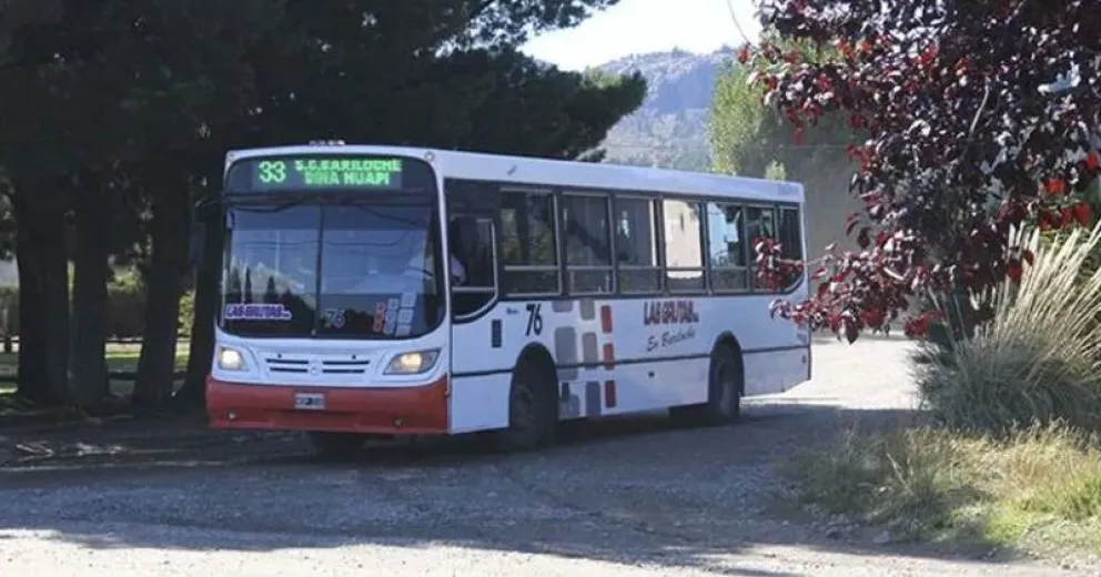 Desde este viernes no habrá colectivos entre Bariloche y Dina Huapi 