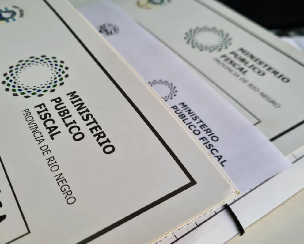 Un hombre y una mujer imputados por defraudación con tarjetas de crédito