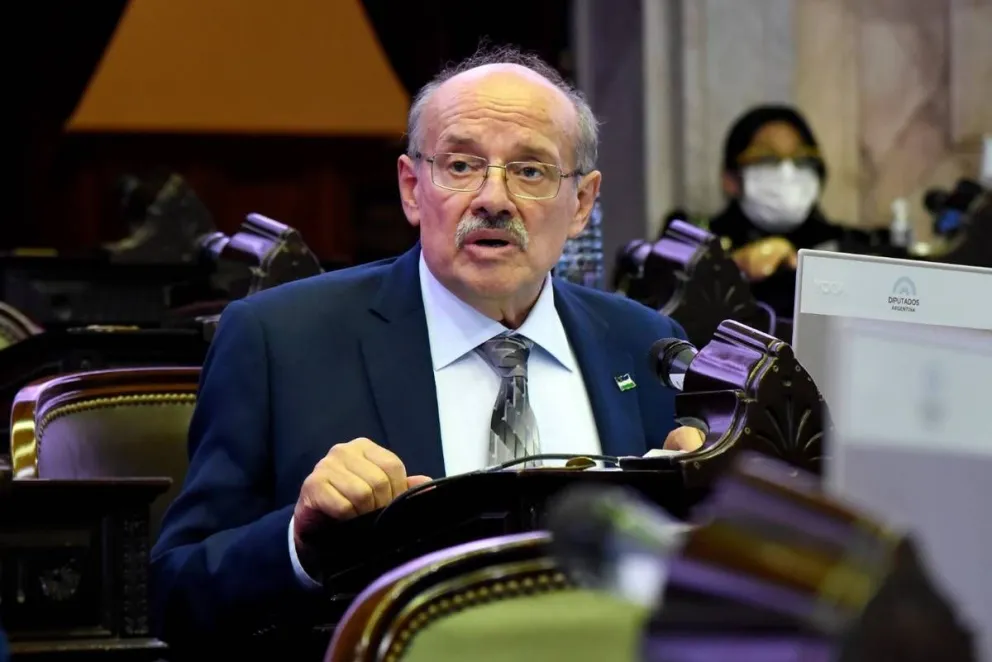 Propone proyecto de ley para la “Prevención y atención de la dependencia con y de drogas"