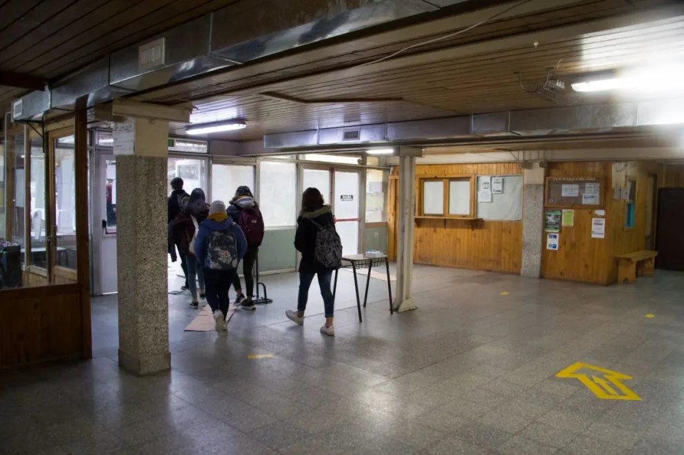 Son pocos los pases de alumnos de escuelas privadas a públicas