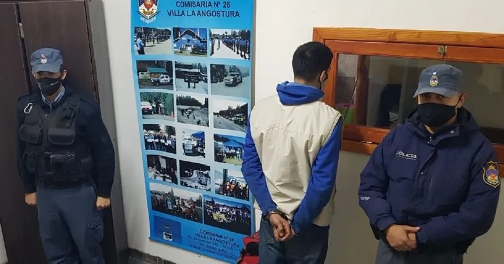 Detuvieron a un barilochense que hurtó un celular en La Angostura y tenía pedido de captura