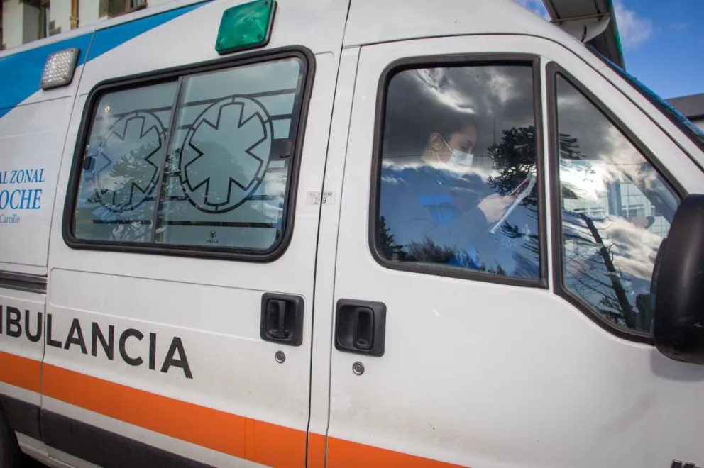 Le fracturaron y hundieron el cráneo a un hombre cuando le apedreaban la vivienda