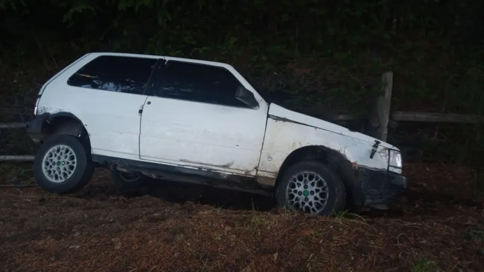 Por el hielo derrapó un vehículo en una curva cerca de Llao Llao
