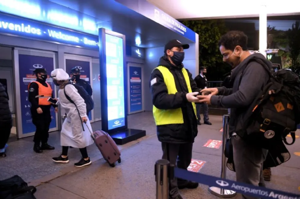 Cuáles son los vuelos aprobados y cancelados por las nuevas restricciones