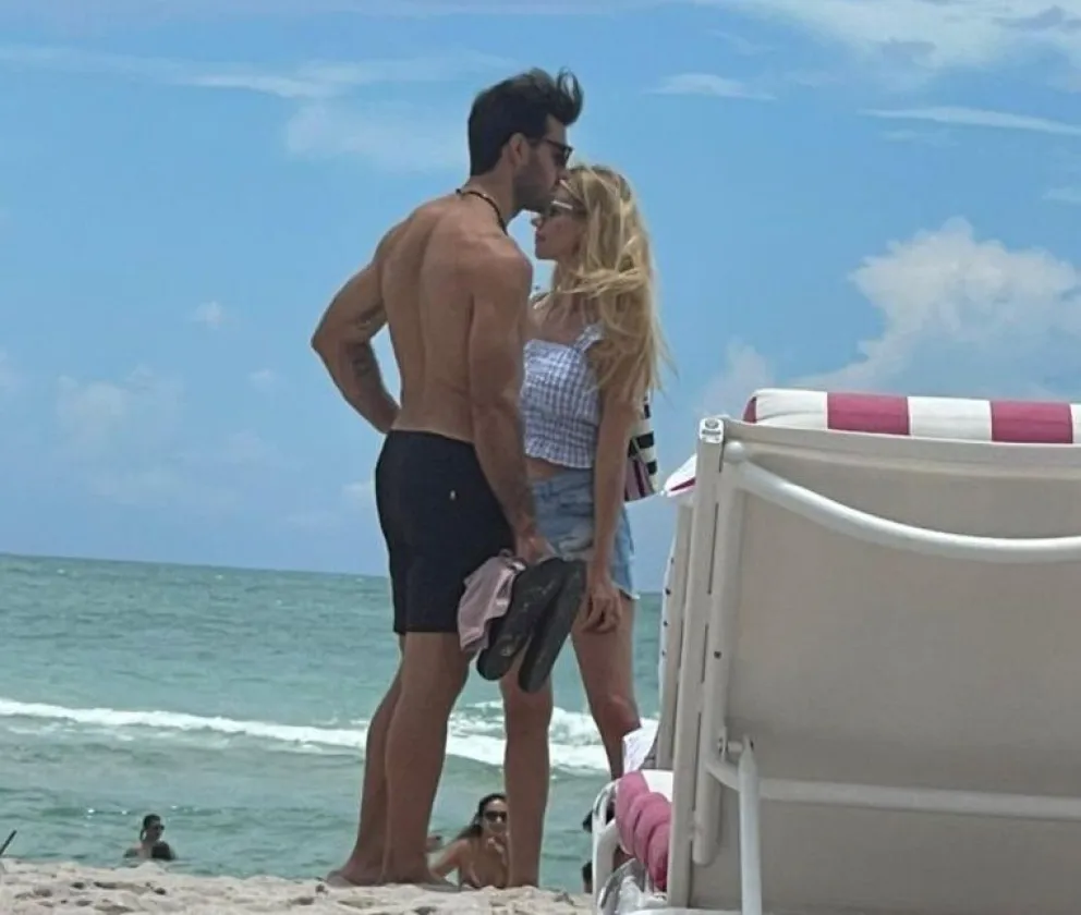 Las fotos de Nicole Neumann y Manu Urcera súper enamorados en playas de Miami