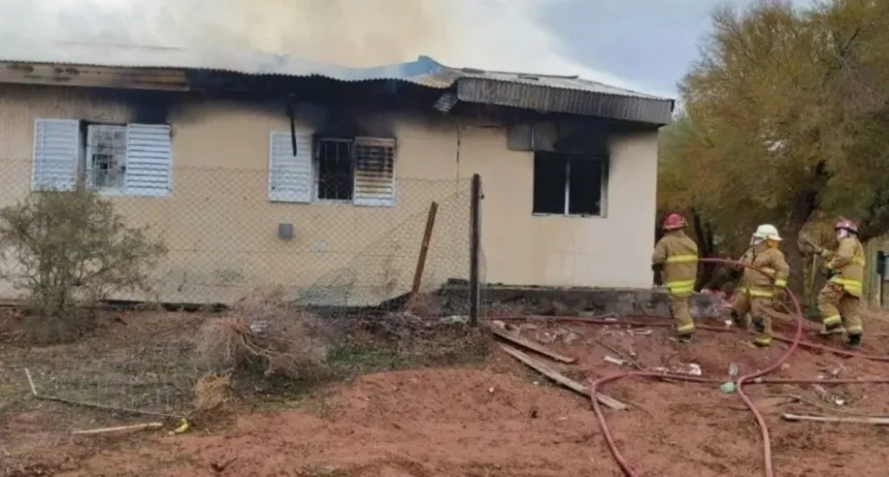 Murieron dos operarios tras explosión en una escuela de Neuquén