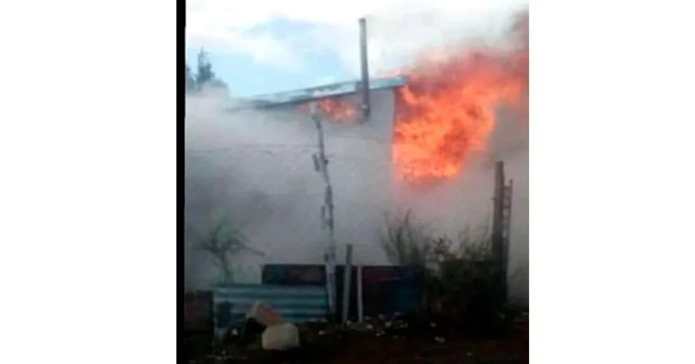 Una mamá y sus tres hijas perdieron todo en el incendio de su vivienda