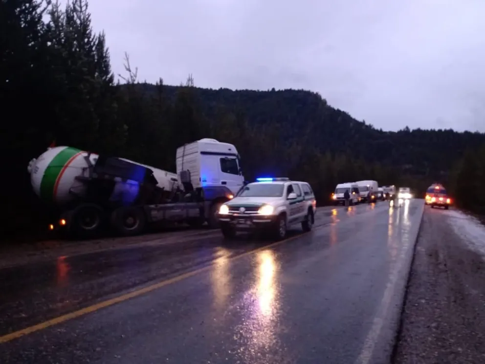 Se despistó un camión que transporta gas licuado a causa del hielo