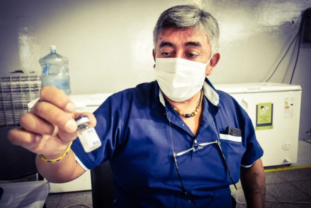 A merced de Putin: son más de 90.000 las dosis que faltan de la Sputnik II