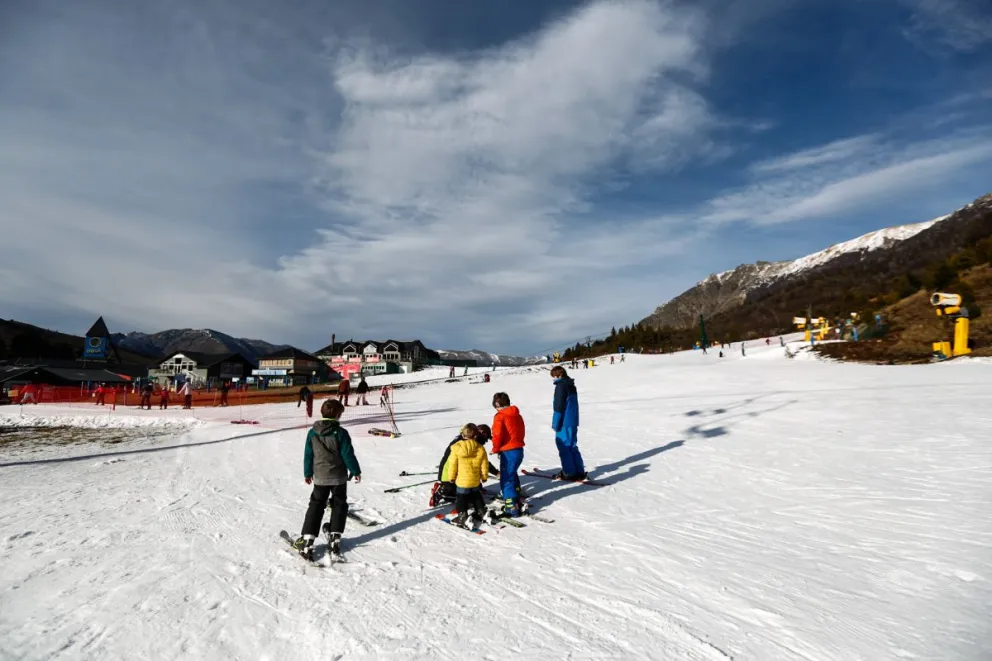 Suman más servicios para esquiadores principiantes en Catedral  