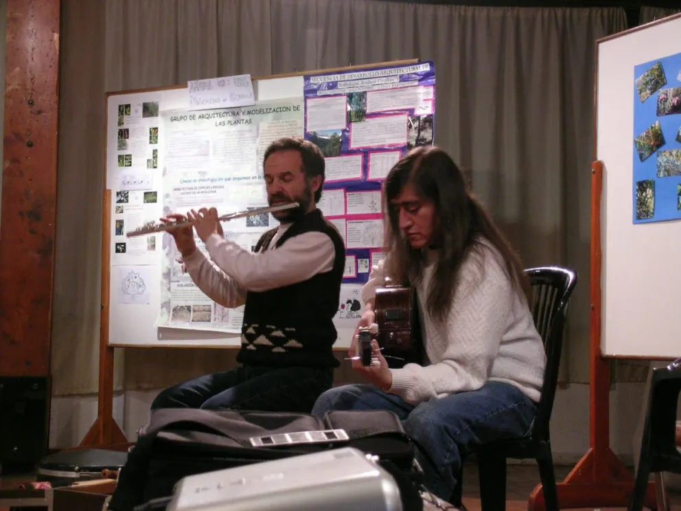 Disco del dúo Chehébar-Montecinos llegó a las plataformas digitales