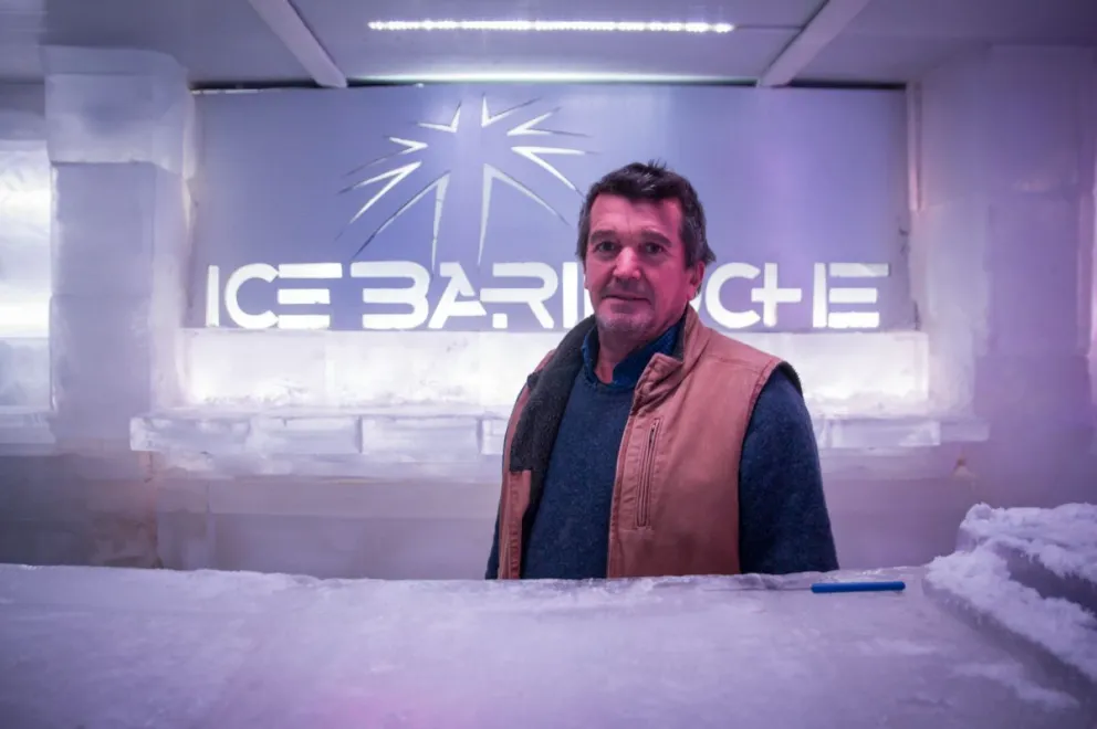 El "bar de hielo" tiene todo listo para recibir a los barilochenses