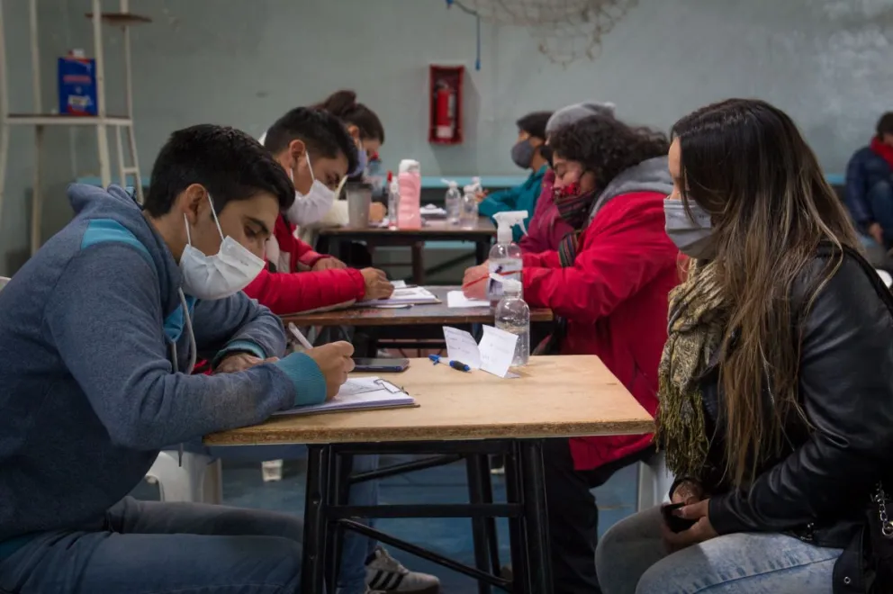 Desde mañana, mayores de 40 años pueden concurrir espontáneamente a vacunarse